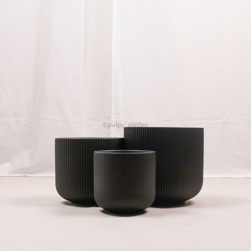 Large Aura Planter Black (3 Sizes)