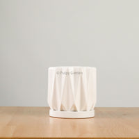 Tundra Planter with saucer