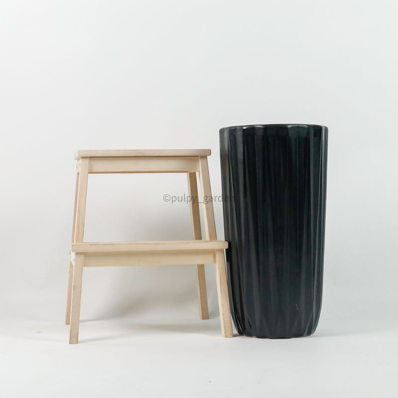 Large Oslo Planter Black (2 Sizes)
